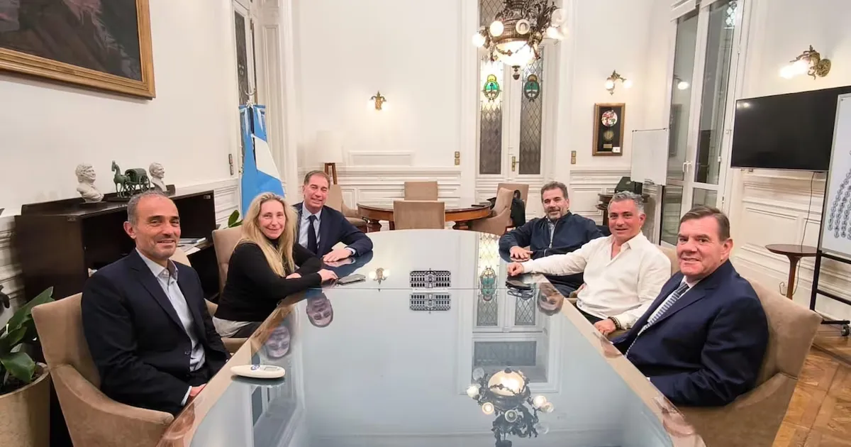 karina-milei-recibio-a-santilli-ritondo-y-rndgq62yufefba56deukabl7kijpegavif